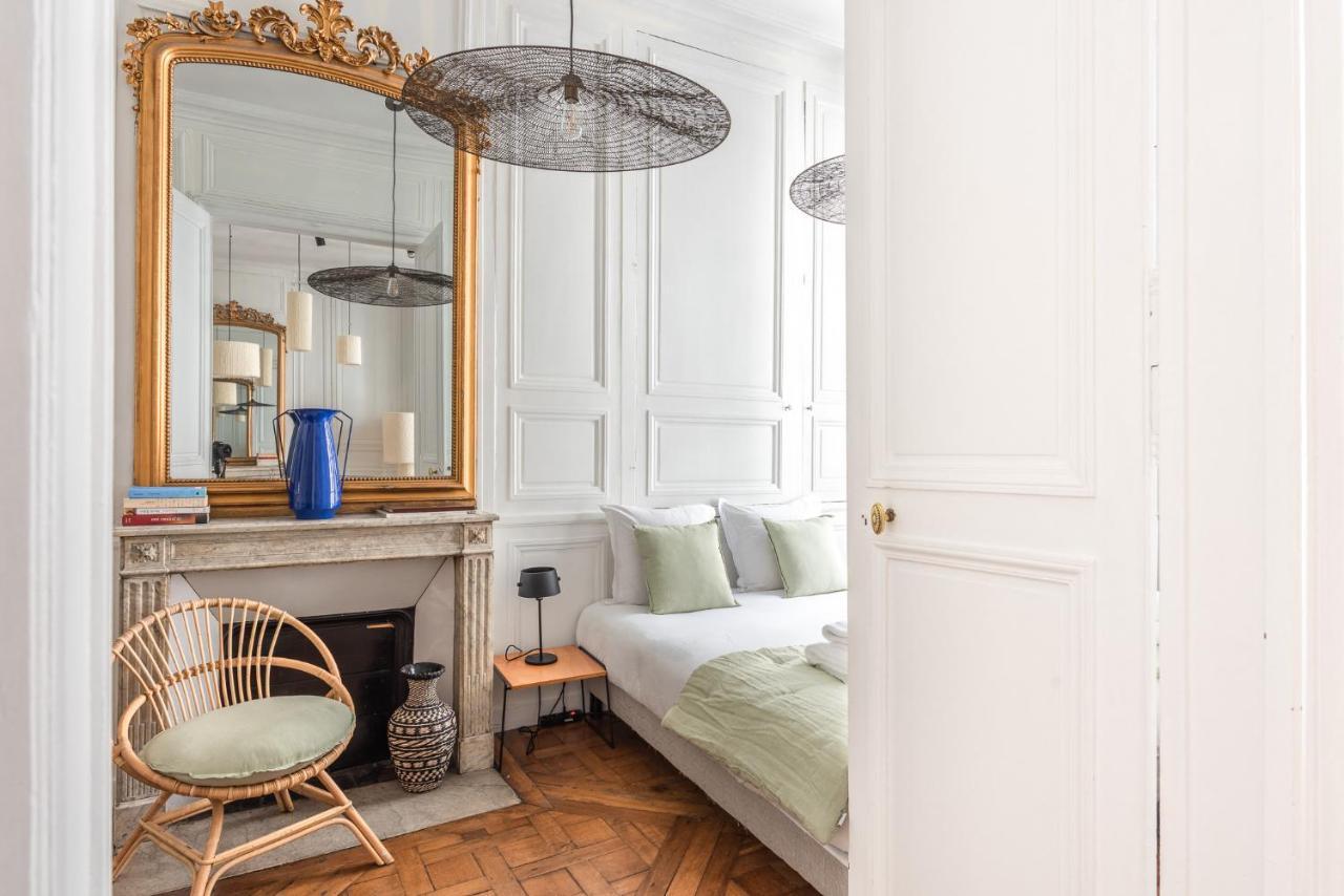Outstanding Parisian Flat In Heart Of Paris Center Appartement Buitenkant foto